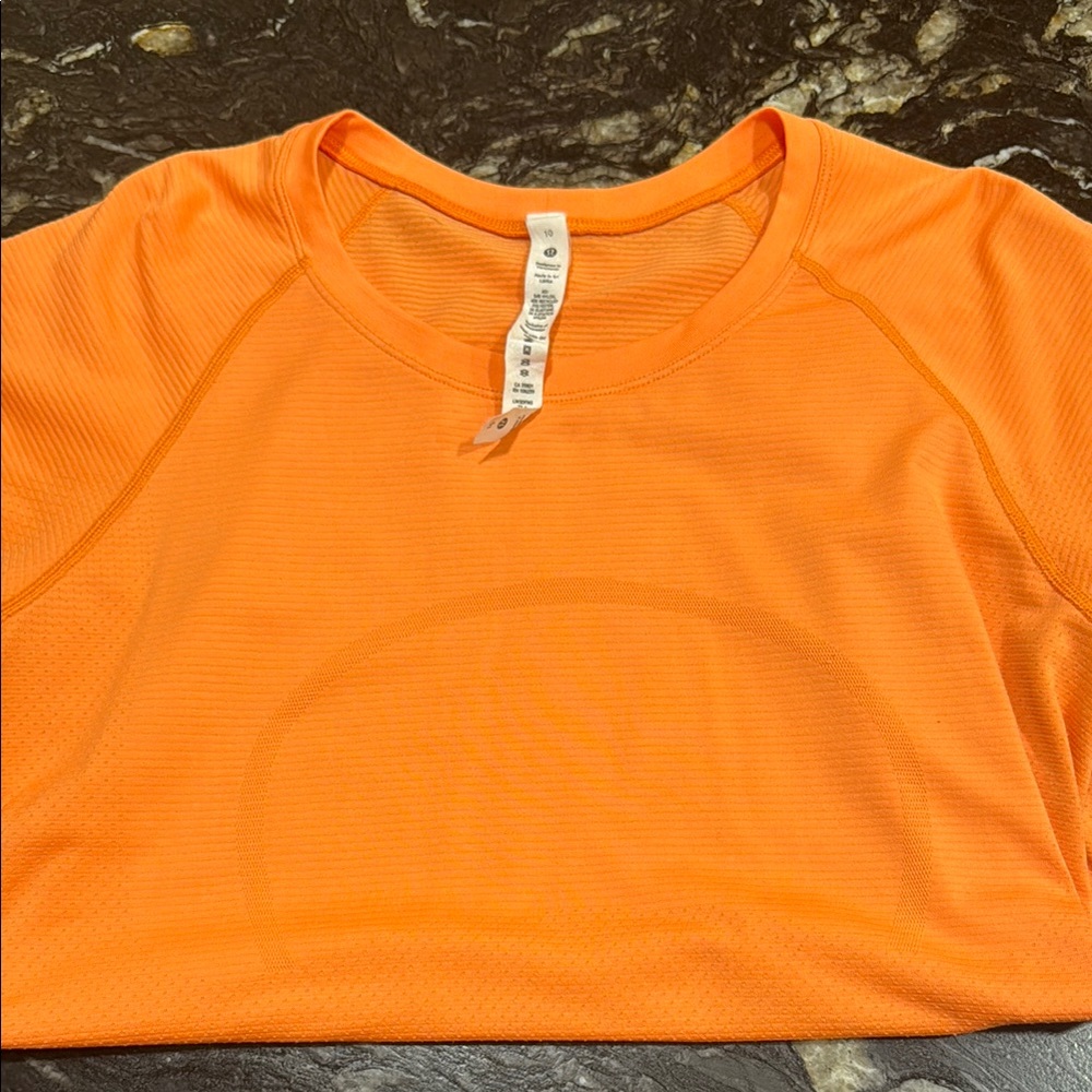 lululemon athletica Vibrant Orange Short Sleeve Top